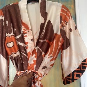 NWT 2 Piece Silky Pant and Set - Kimono Top Brown, Nude, Rust Orange Size Small